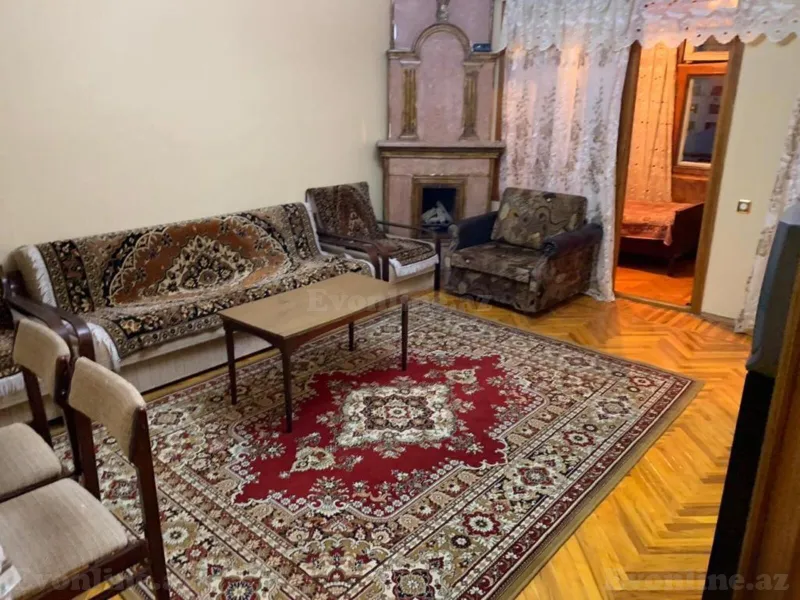 2 otaqlı Mənzil 50 m² Elmlər Akademiyası m. Kirayə verilir