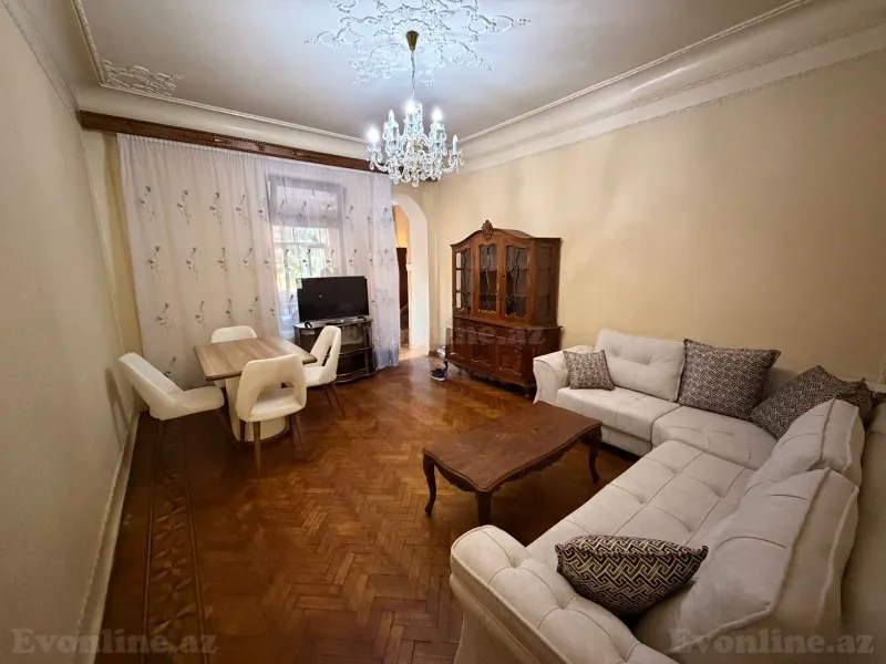 Kirayə verilir 4 otaqlı Mənzil Köhnə tikili 80 m² Nizami m. - şəkil 3