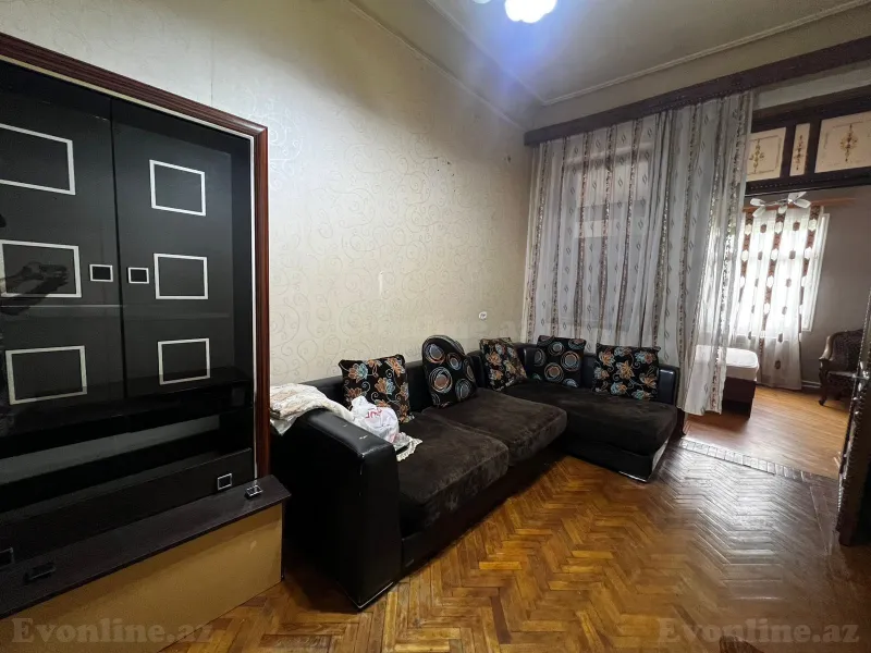 Kirayə verilir 4 otaqlı Mənzil Köhnə tikili 80 m² Nizami m. - şəkil 6