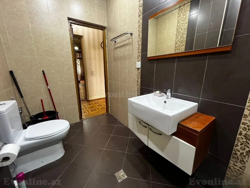 Kirayə verilir 4 otaqlı Mənzil Köhnə tikili 80 m² Nizami m. - şəkil 9