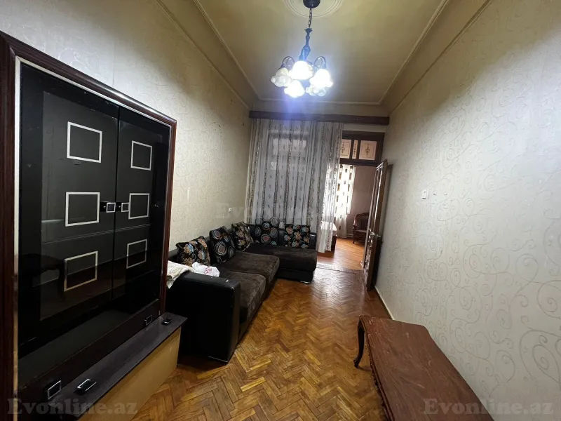 Kirayə verilir 4 otaqlı Mənzil Köhnə tikili 80 m² Nizami m. - şəkil 16