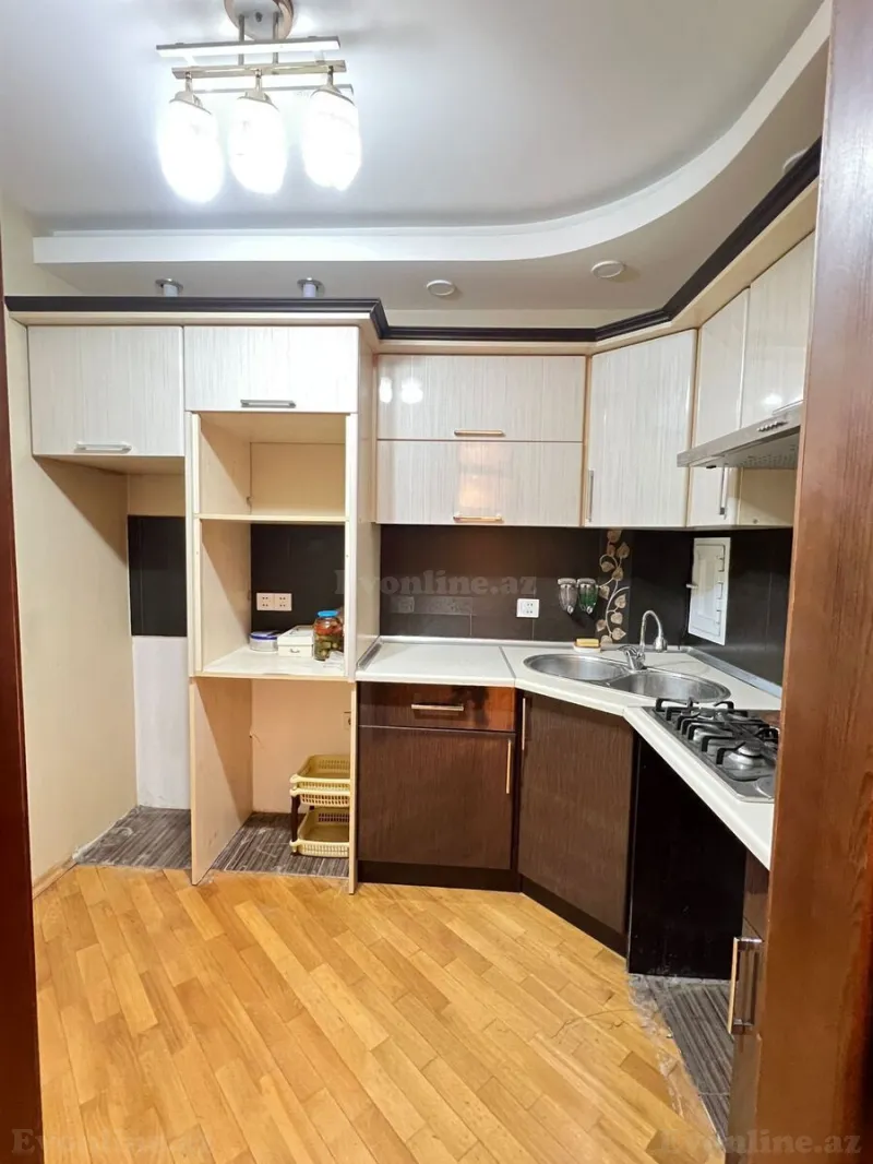 Satılır 3 otaqlı Mənzil Yeni tikili 90 m² İnşaatçılar m. - şəkil 3