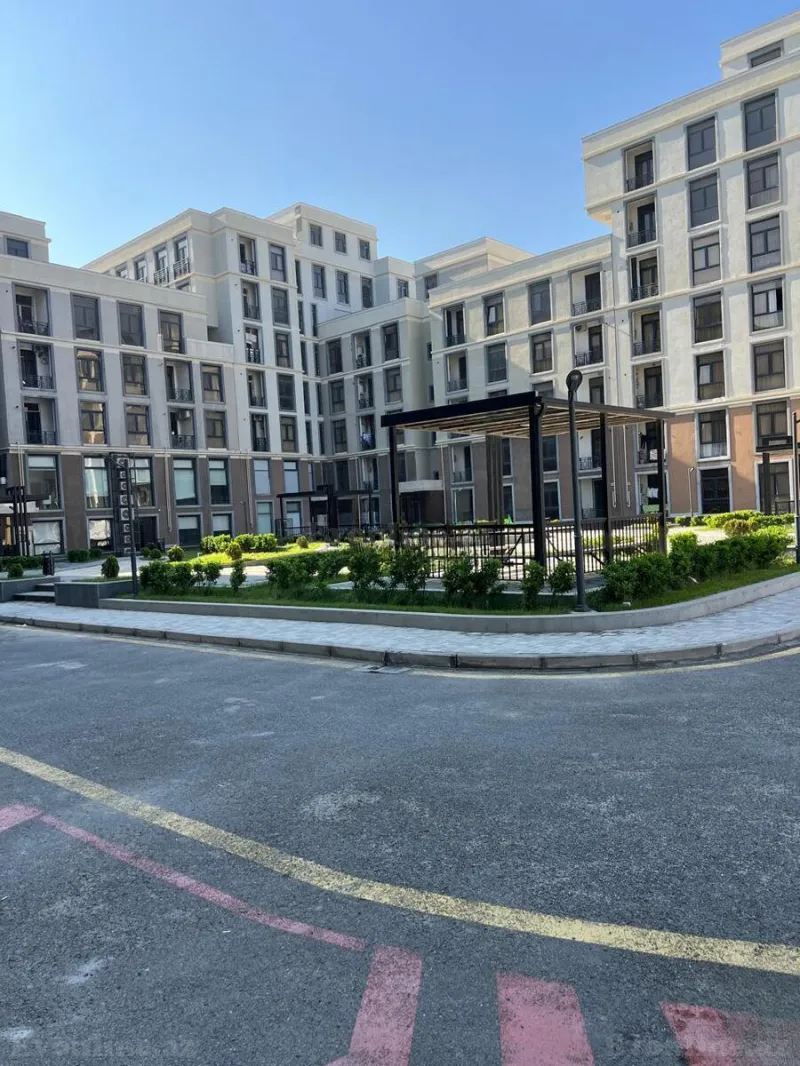 Satılır 2 otaqlı Mənzil Yeni tikili 80 m² Yasamal r. - şəkil 2