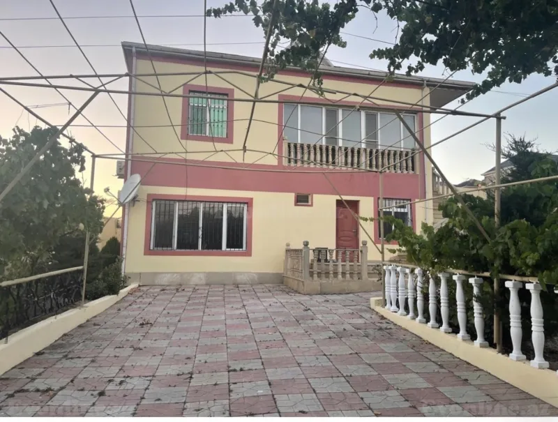 5 otaqlı Həyət evi 110 m² Novxanı Kirayə verilir