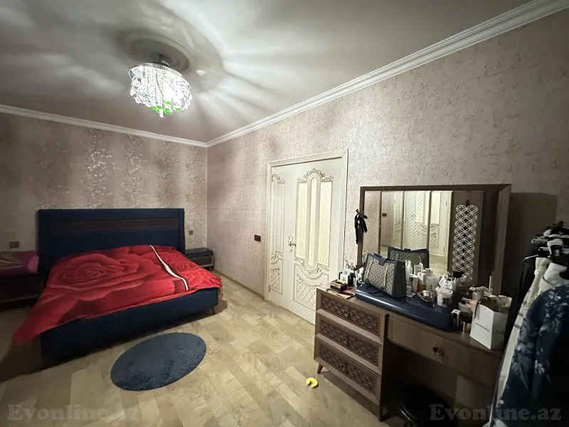 Satılır 4 otaqlı Mənzil Köhnə tikili 110 m² Xalqlar Dostluğu m. - şəkil 8