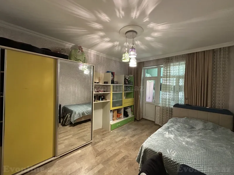Satılır 4 otaqlı Mənzil Köhnə tikili 110 m² Xalqlar Dostluğu m. - şəkil 10