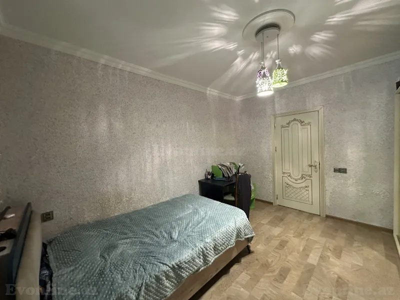 Satılır 4 otaqlı Mənzil Köhnə tikili 110 m² Xalqlar Dostluğu m. - şəkil 11