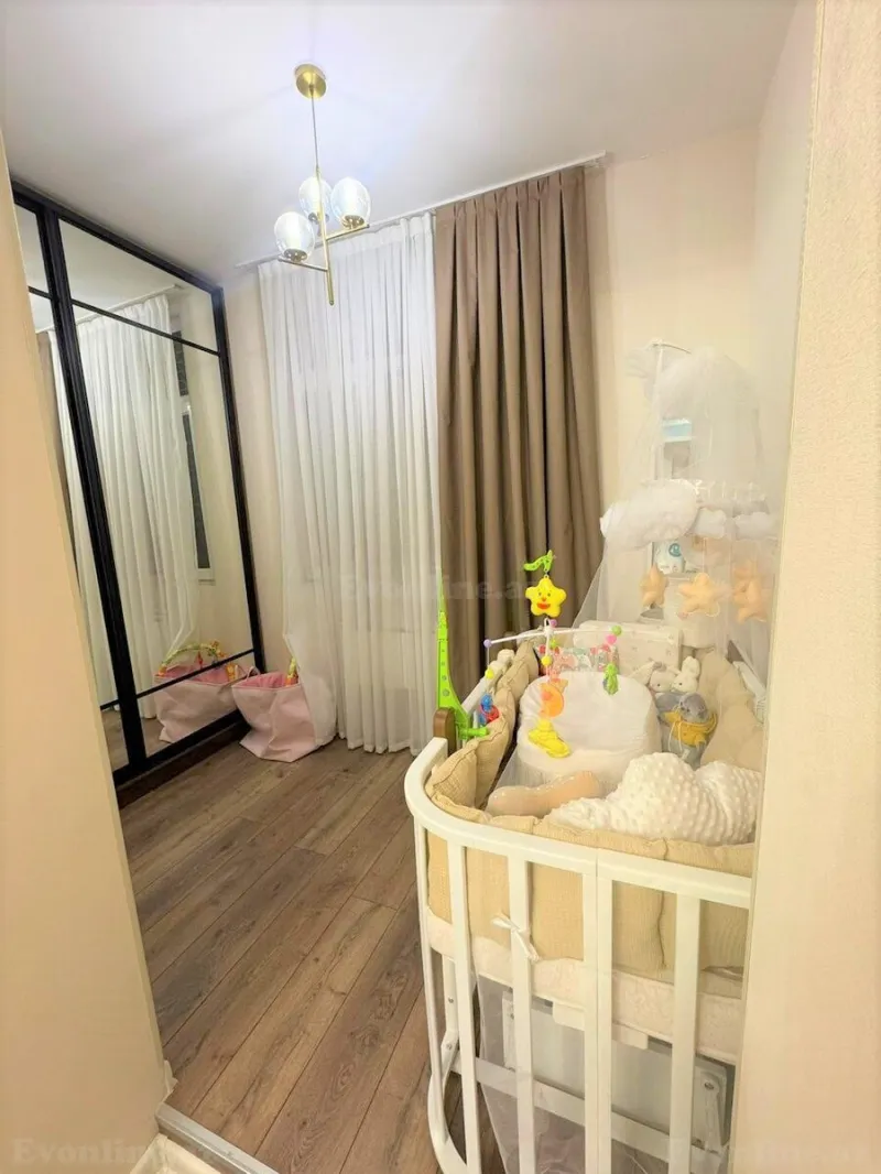 Satılır 2 otaqlı Mənzil Köhnə tikili 65 m² Nizami m. - şəkil 3
