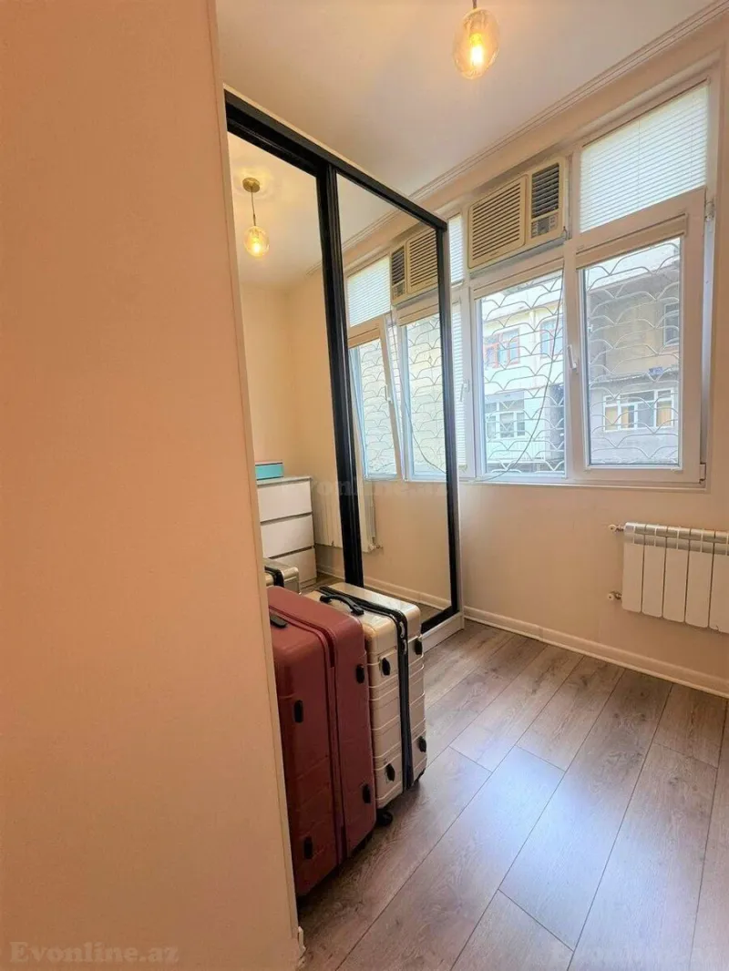 Satılır 2 otaqlı Mənzil Köhnə tikili 65 m² Nizami m. - şəkil 10