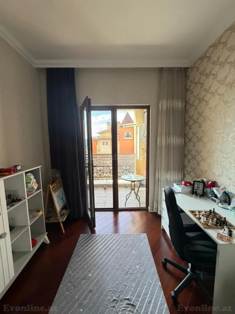 Kirayə verilir 3 otaqlı Mənzil Yeni tikili 130 m² Gənclik m. - şəkil 9