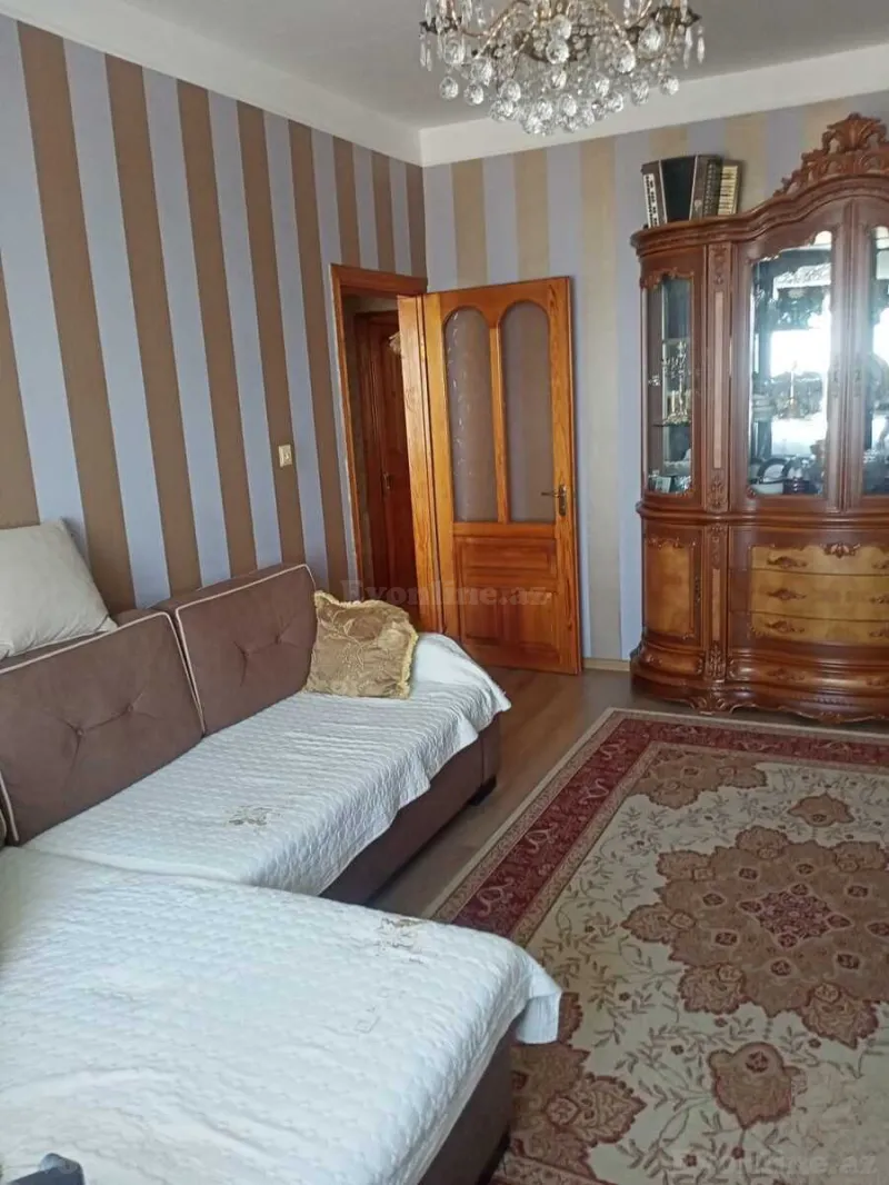 Satılır 3 otaqlı Mənzil Köhnə tikili 90 m² Xətai r. - şəkil 2