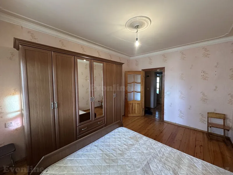 Satılır 2 otaqlı Mənzil Köhnə tikili 65 m² Xalqlar Dostluğu m. - şəkil 9