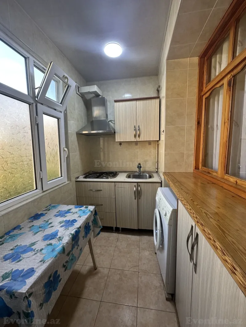 Satılır 2 otaqlı Mənzil Köhnə tikili 65 m² Xalqlar Dostluğu m. - şəkil 13