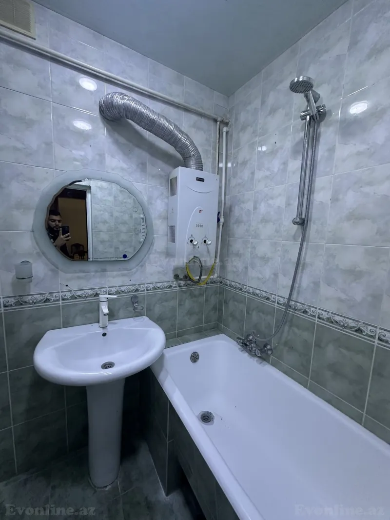 Satılır 2 otaqlı Mənzil Köhnə tikili 65 m² Xalqlar Dostluğu m. - şəkil 18