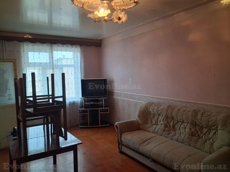 Satılır 3 otaqlı Mənzil Köhnə tikili 80 m² Əhmədli m. - şəkil 3