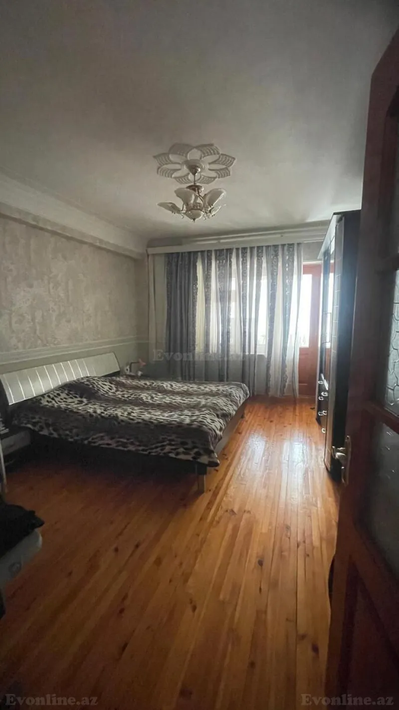 Kirayə verilir 2 otaqlı Mənzil Köhnə tikili 70 m² Xətai m. - şəkil 5