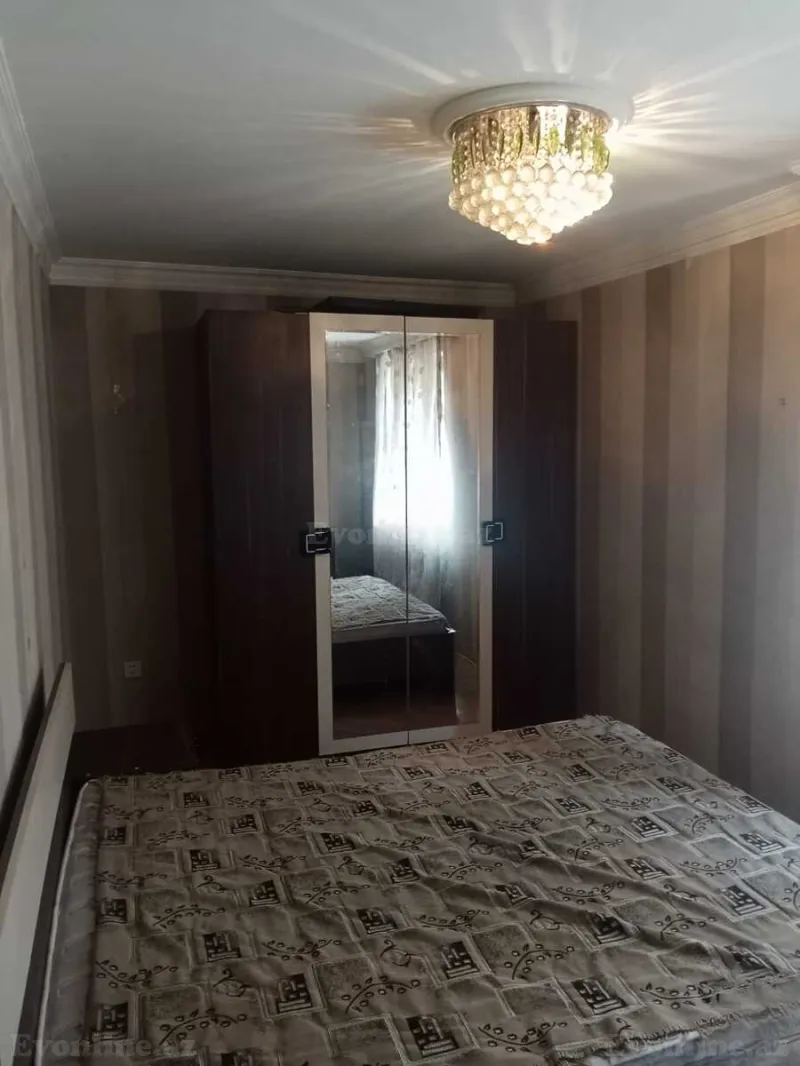 Satılır 2 otaqlı Mənzil Köhnə tikili 45 m² İnşaatçılar m. - şəkil 4