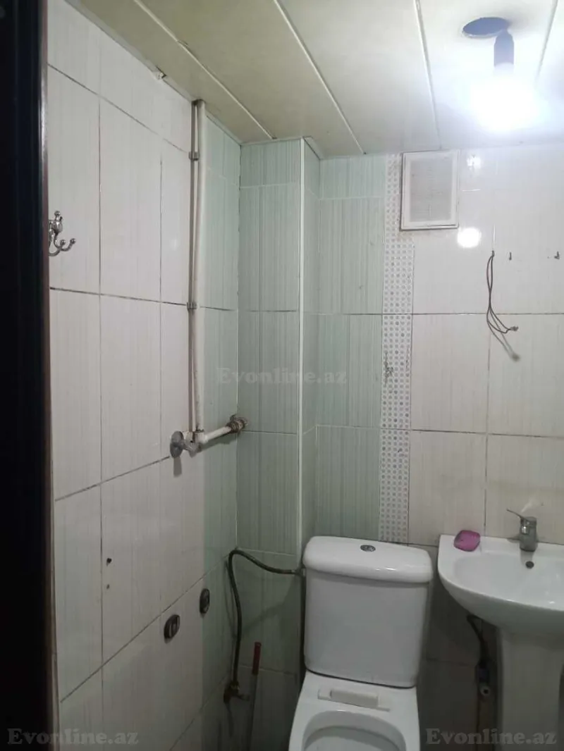 Satılır 2 otaqlı Mənzil Köhnə tikili 45 m² İnşaatçılar m. - şəkil 11