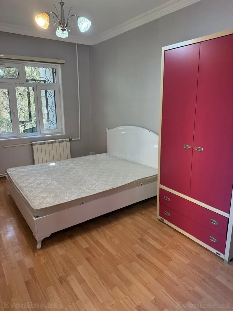Bakı, Binəqədi r., Memar Əcəmi m.da 2 otaqlı mənzil kirayə verilir