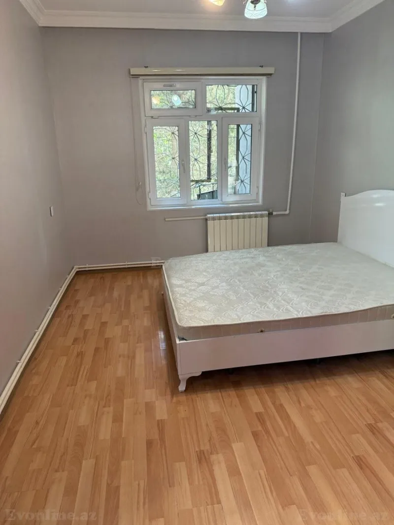 Kirayə verilir 2 otaqlı Mənzil Köhnə tikili 42 m² Memar Əcəmi m. - şəkil 2