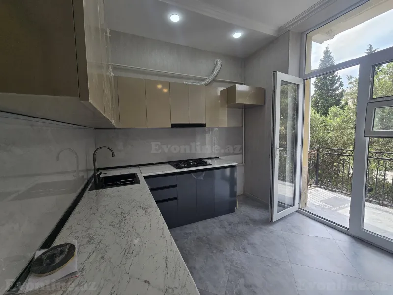 Satılır 3 otaqlı Mənzil Köhnə tikili 78 m² Sumqayıt - şəkil 4