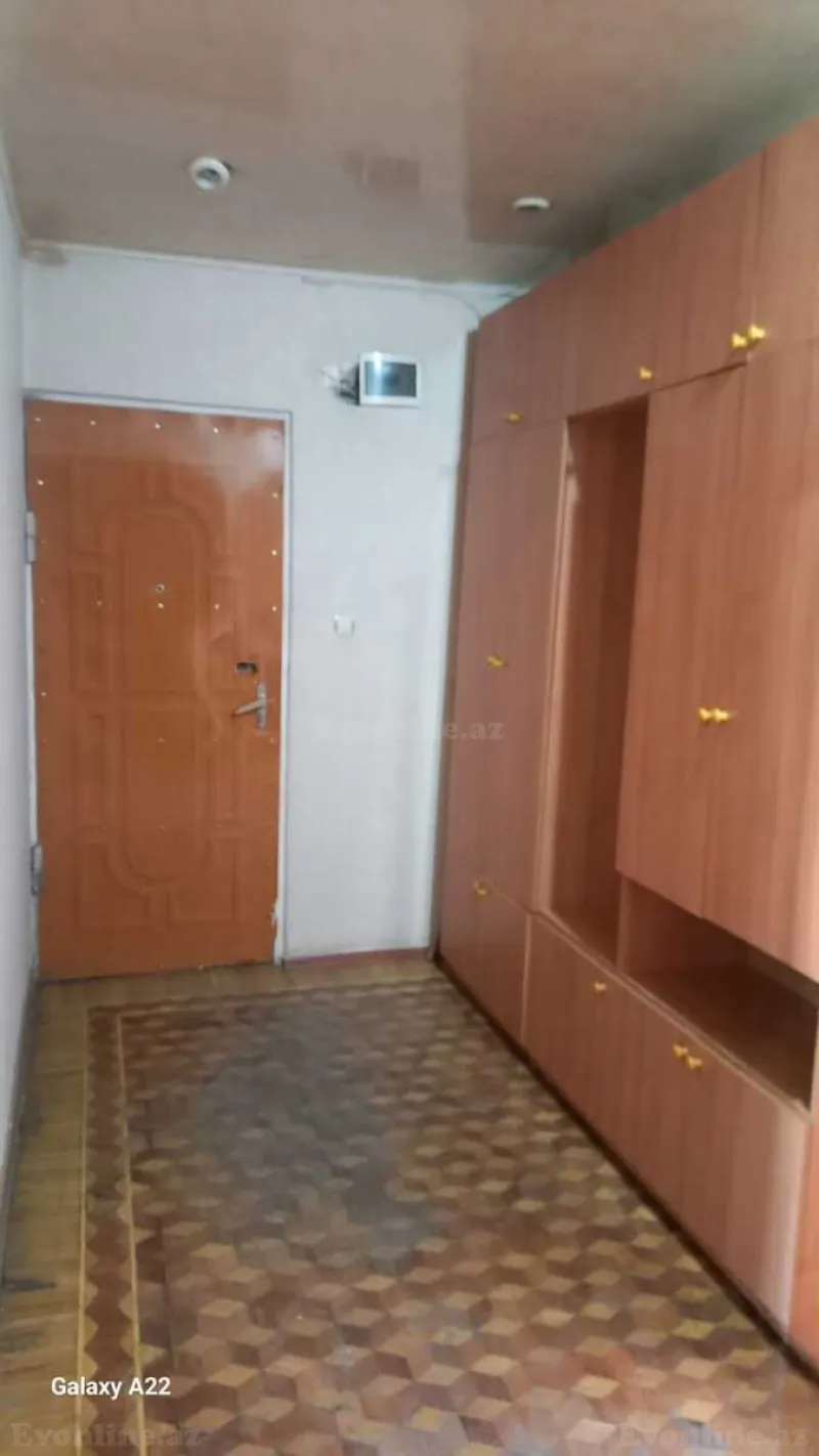 Kirayə verilir 3 otaqlı Mənzil Köhnə tikili 80 m² Əhmədli m. - şəkil 2