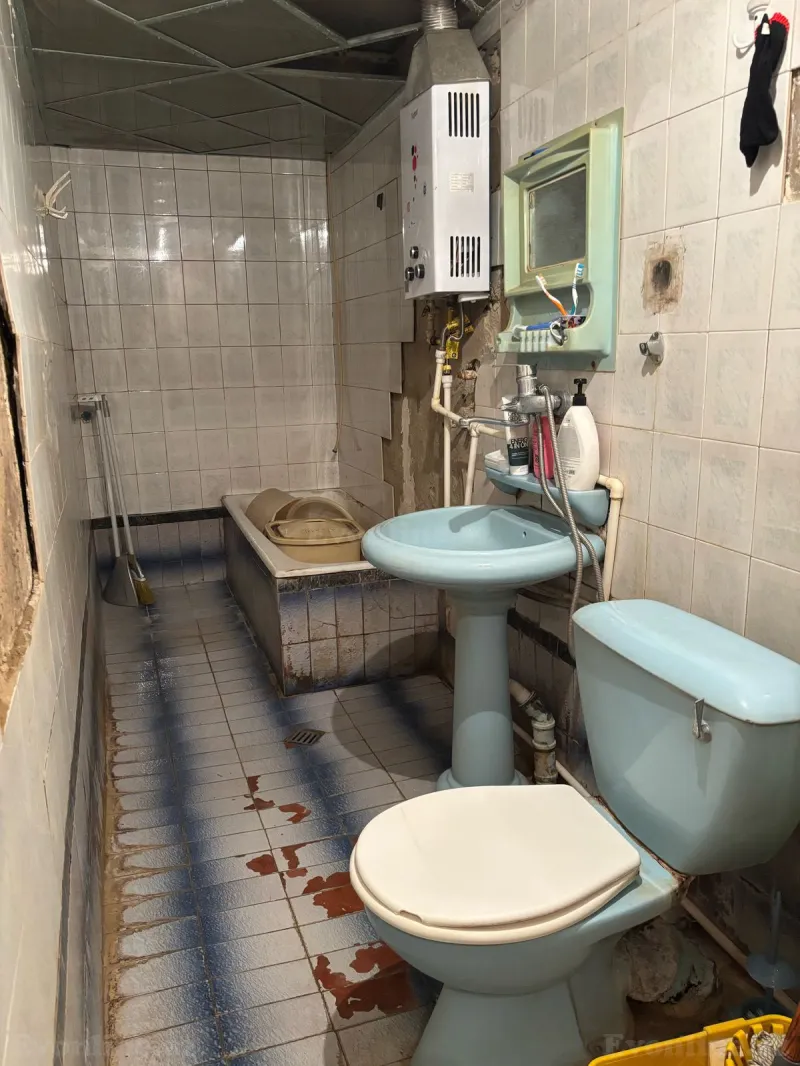 Satılır 2 otaqlı Mənzil Köhnə tikili 55 m² Səbail r. - şəkil 4