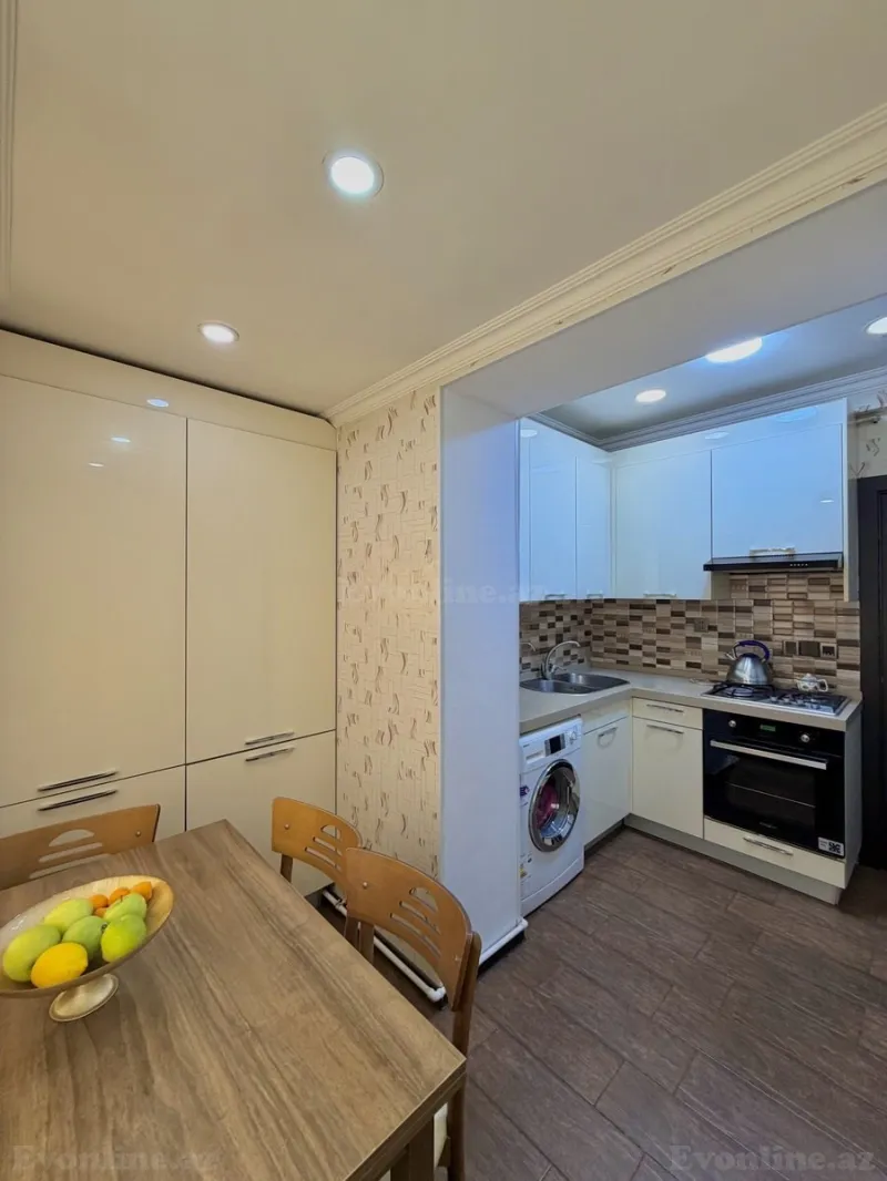 Satılır 2 otaqlı Mənzil Köhnə tikili 60 m² 28 May m. - şəkil 13