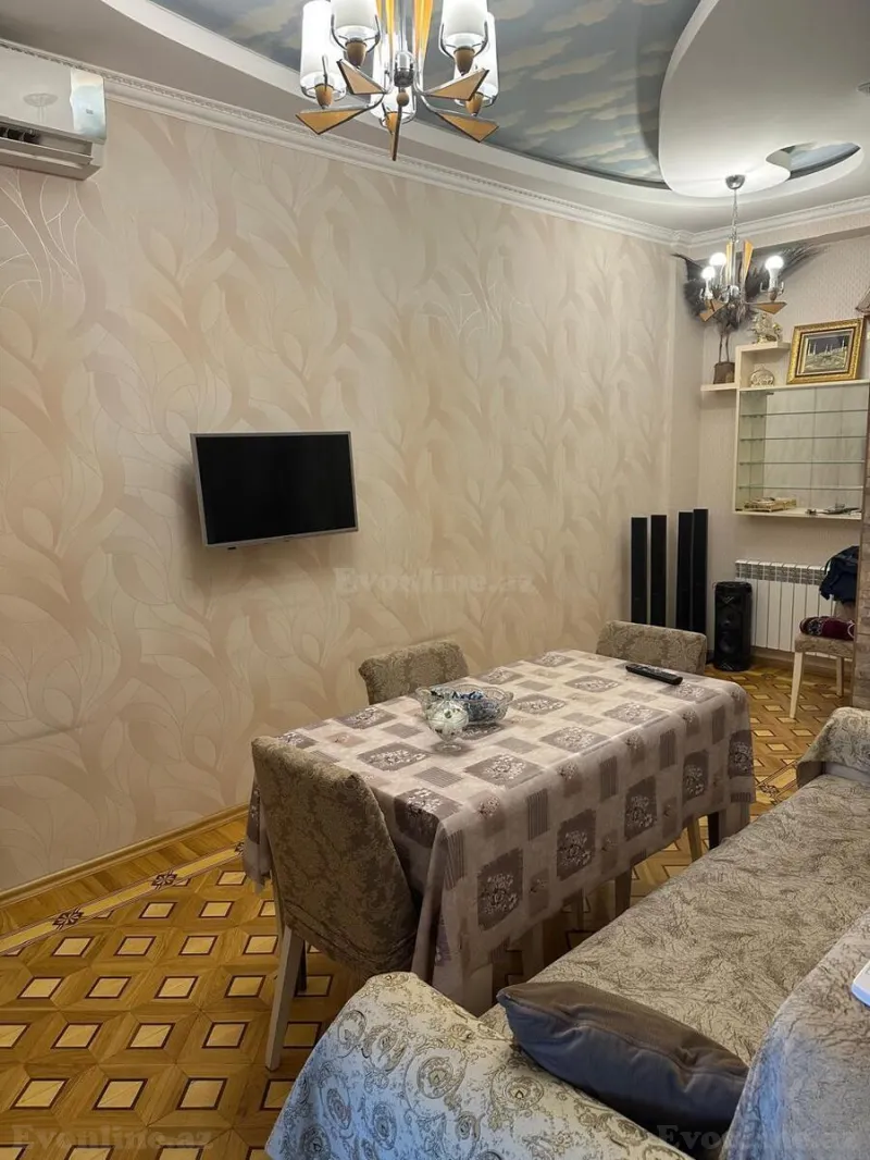 Xırdalanda 3 otaqlı mənzil kirayə verilir