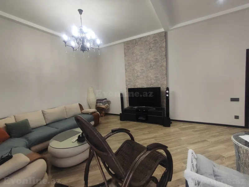 Kirayə verilir 5 otaqlı Həyət evi 300 m² Şüvəlan - şəkil 4
