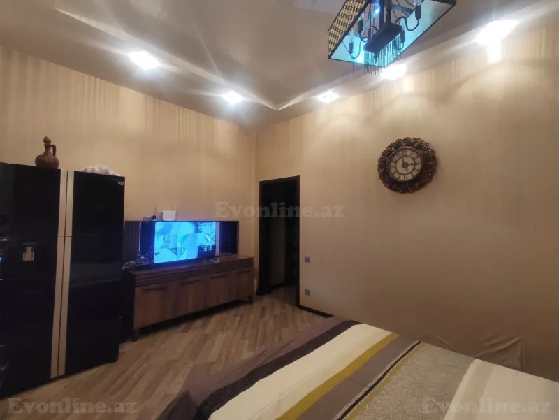 Kirayə verilir 5 otaqlı Həyət evi 300 m² Şüvəlan - şəkil 11