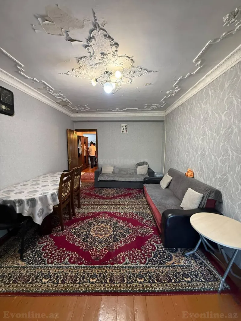 Satılır 2 otaqlı Mənzil Köhnə tikili 65 m² Gənclik m. - şəkil 2
