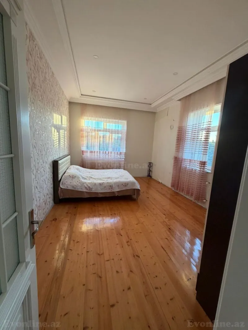 Bakı, Xəzər r., Buzovnada 7 otaqlı həyət evi kirayə verilir