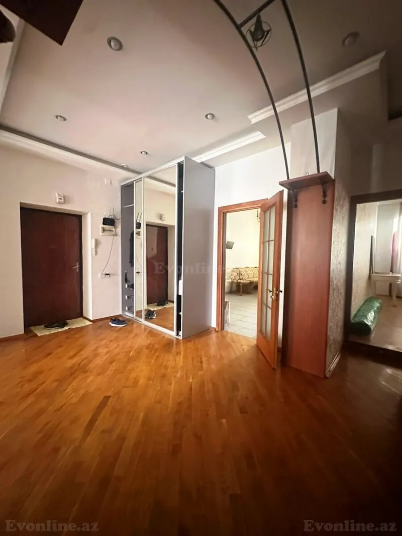 Kirayə verilir 3 otaqlı Mənzil Yeni tikili 155 m² Elmlər Akademiyası m. - şəkil 7