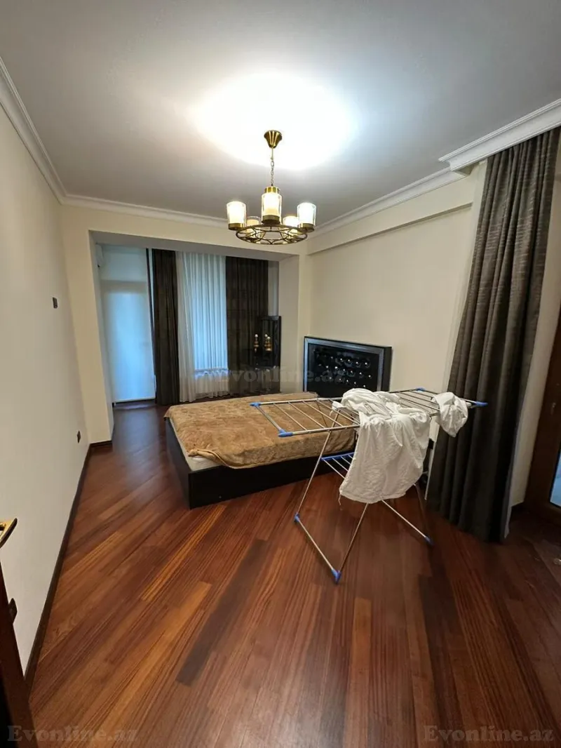 Kirayə verilir 3 otaqlı Mənzil Yeni tikili 150 m² 28 May m. - şəkil 6