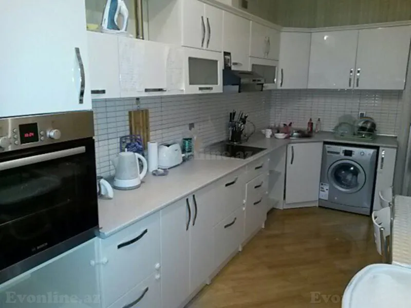 Kirayə verilir 3 otaqlı Mənzil Yeni tikili 130 m² 28 May m. - şəkil 9