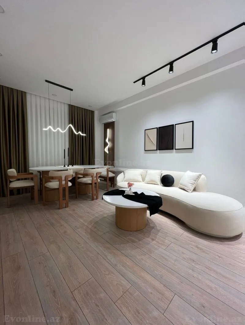Kirayə verilir 3 otaqlı Mənzil Yeni tikili 155 m² Xətai r.