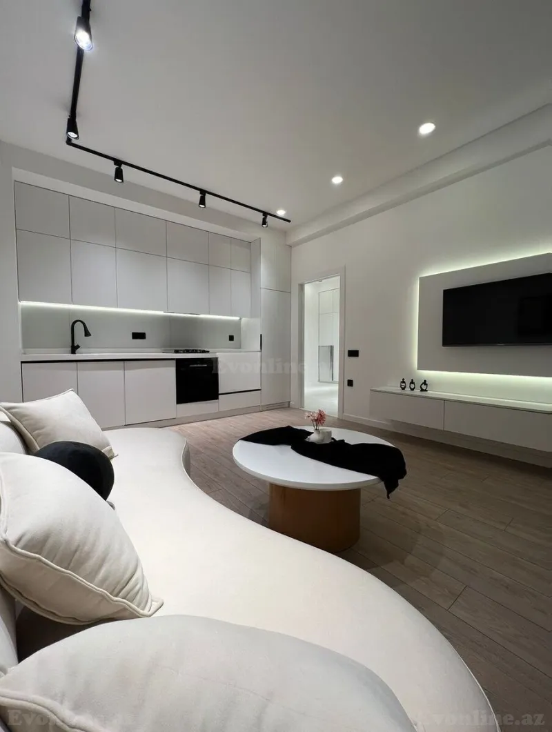 Kirayə verilir 3 otaqlı Mənzil Yeni tikili 155 m² Xətai r. - şəkil 2
