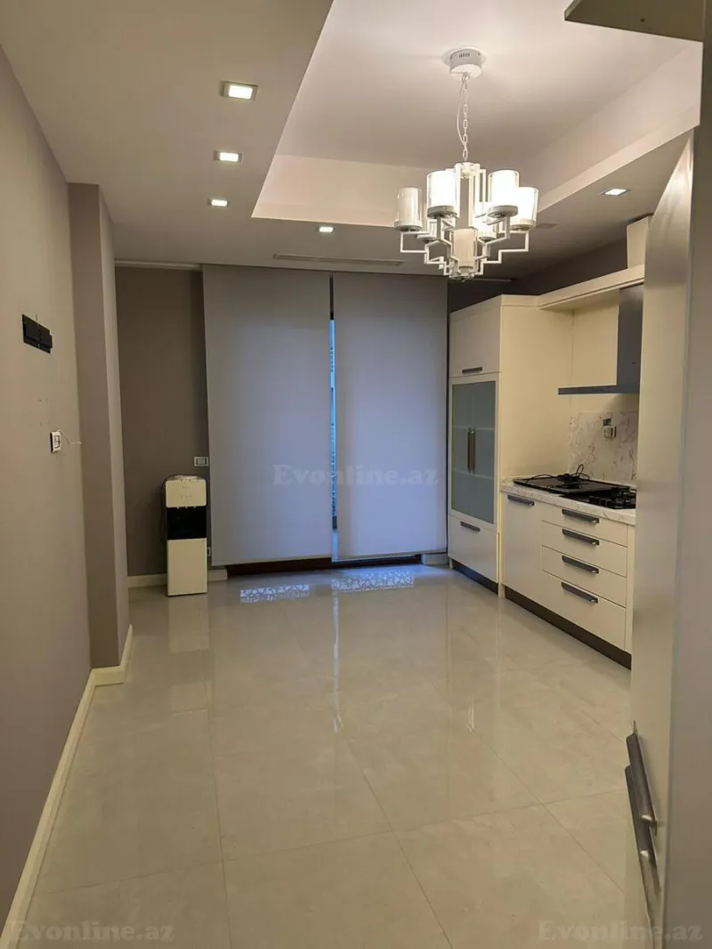 Kirayə verilir Ofis 300 m² Gənclik m. - şəkil 8