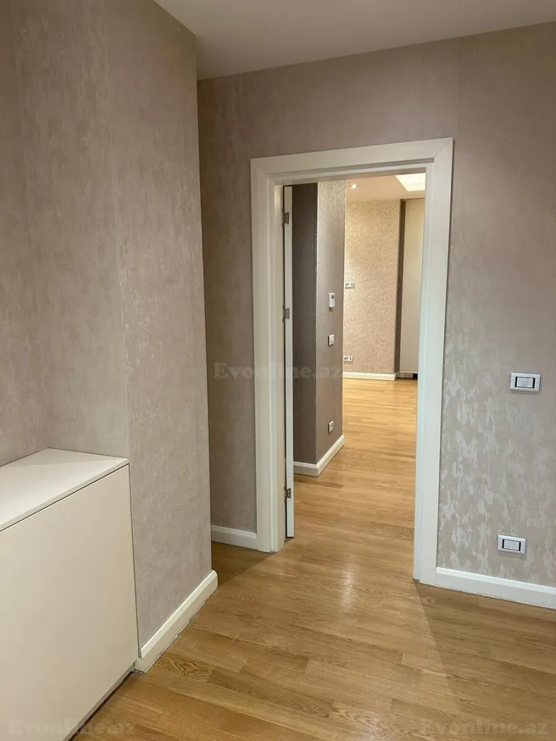 Kirayə verilir Ofis 300 m² Gənclik m. - şəkil 9