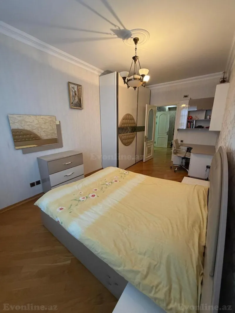 Kirayə verilir 4 otaqlı Mənzil Yeni tikili 200 m² Nizami m. - şəkil 7