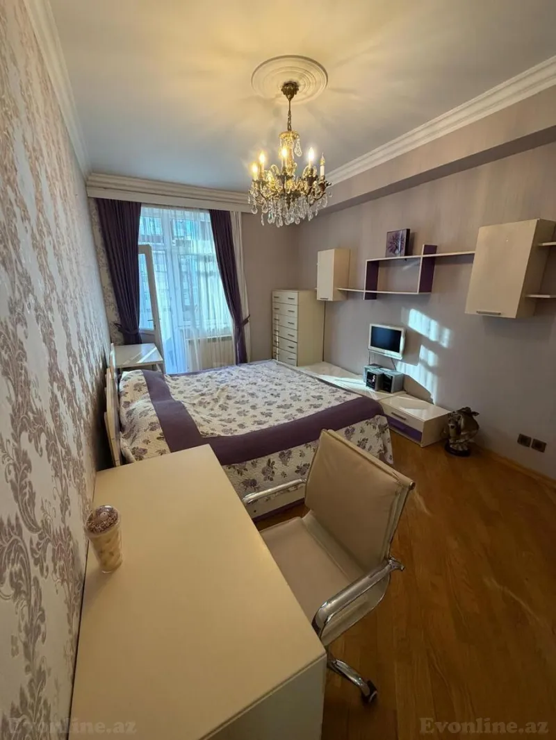 Kirayə verilir 4 otaqlı Mənzil Yeni tikili 200 m² Nizami m. - şəkil 13