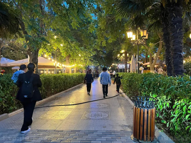 Satılır 3 otaqlı Mənzil Köhnə tikili 70 m² Gənclik m. - şəkil 11