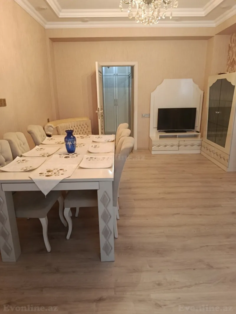 3 otaqlı Mənzil 100 m² Yeni Yasamal Kirayə verilir