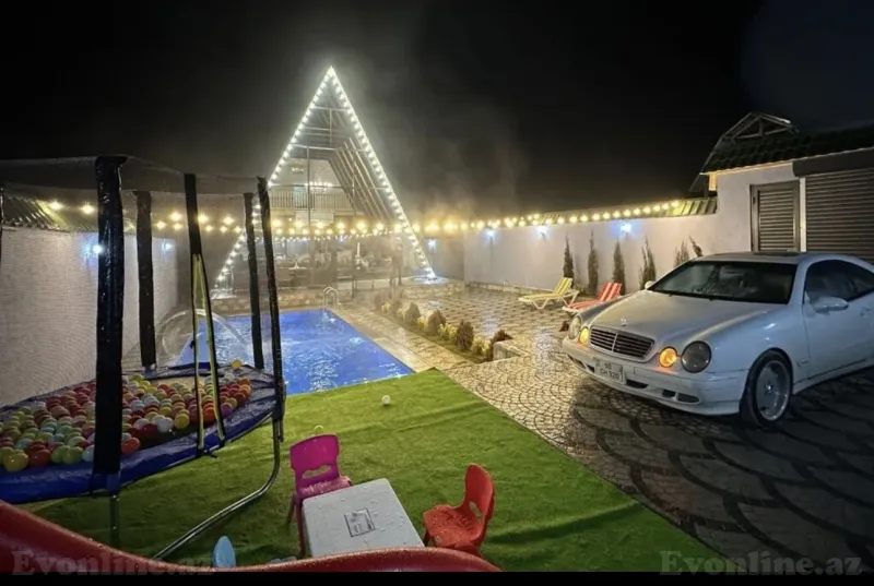 Kirayə verilir 3 otaqlı Həyət evi 140 m² Qəbələ
