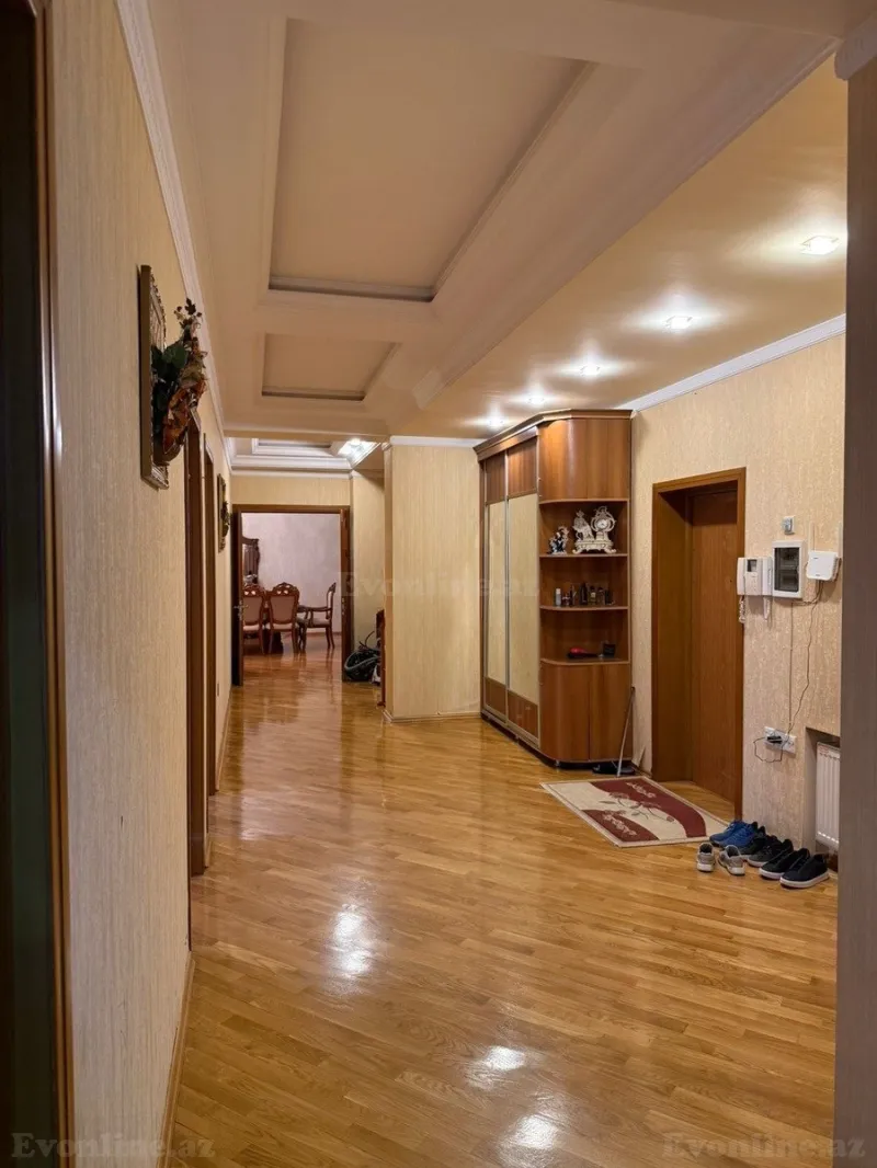 Satılır 4 otaqlı Mənzil Yeni tikili 170 m² Azadlıq prospekti m. - şəkil 5