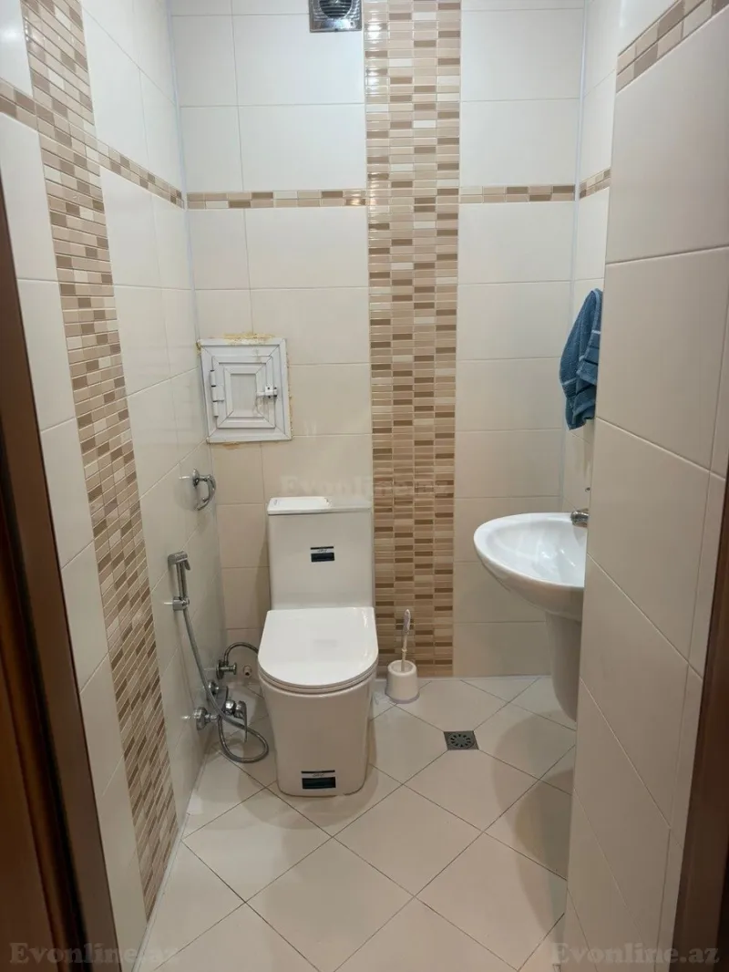 Satılır 4 otaqlı Mənzil Yeni tikili 170 m² Azadlıq prospekti m. - şəkil 6