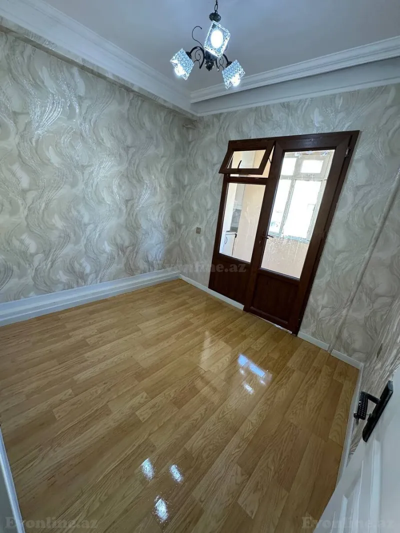 Satılır 2 otaqlı Mənzil Köhnə tikili 45 m² Yeni Günəşli - şəkil 4