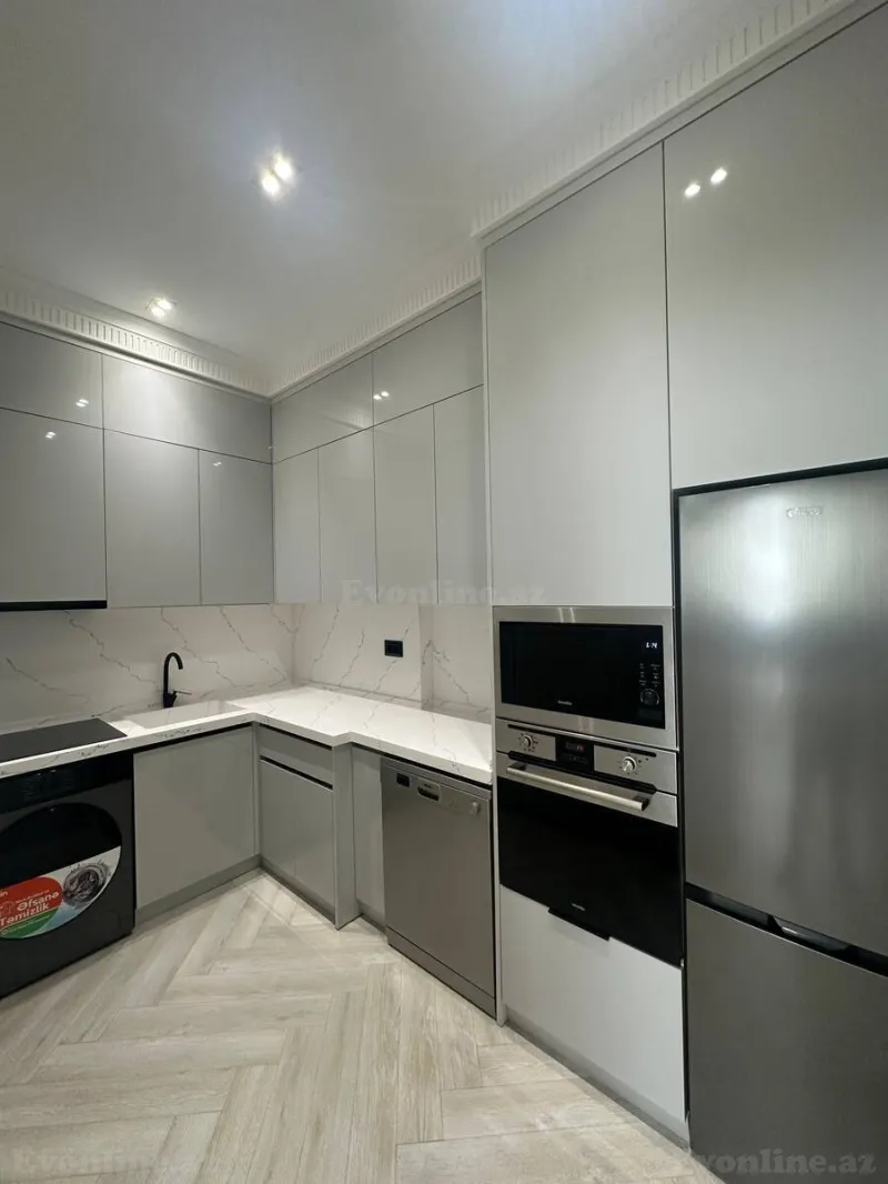 Kirayə verilir 3 otaqlı Mənzil Yeni tikili 110 m² Koroğlu m. - şəkil 9