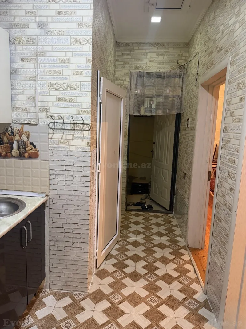 Kirayə verilir 2 otaqlı Həyət evi 45 m² Xırdalan - şəkil 4